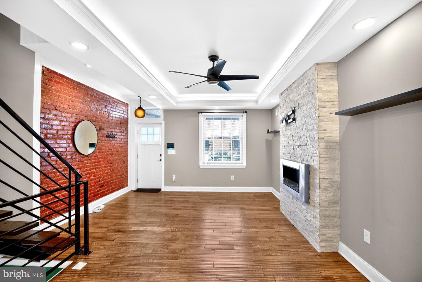 3107 N Taylor Street photo 4