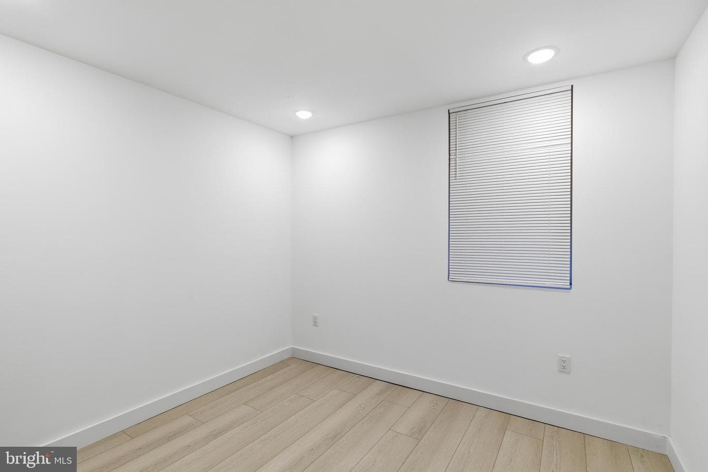 1032 W Orleans Street photo 13
