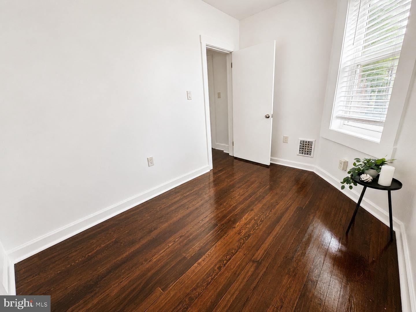 4651 Tacony photo 23