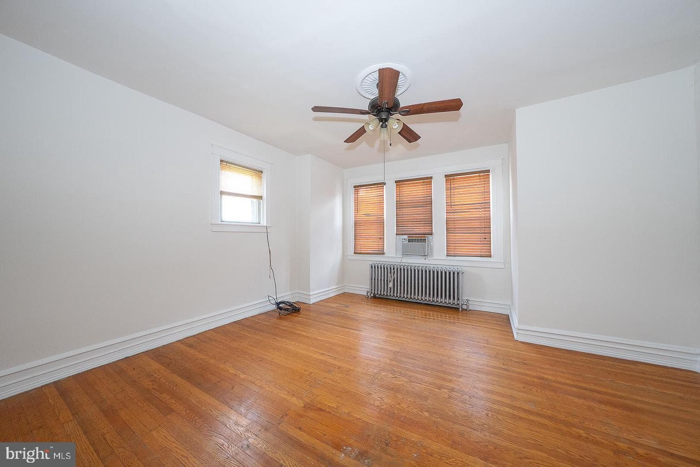 5652 Mcmahon Street photo 19