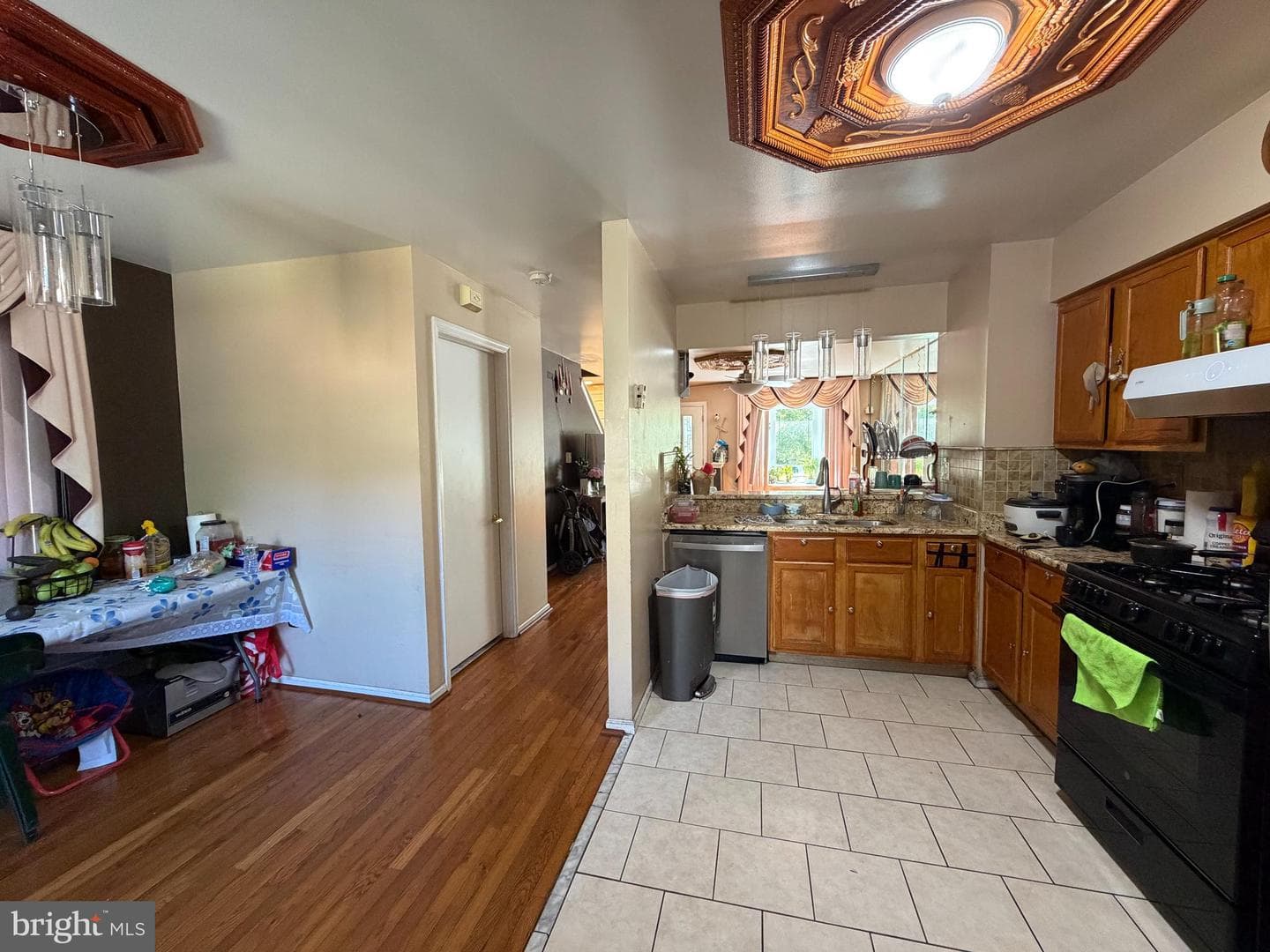 810 N Park Avenue photo 7