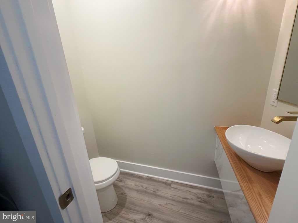 6028 Cedar Avenue photo 10