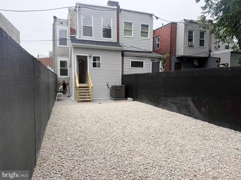 6028 Cedar Avenue photo 30