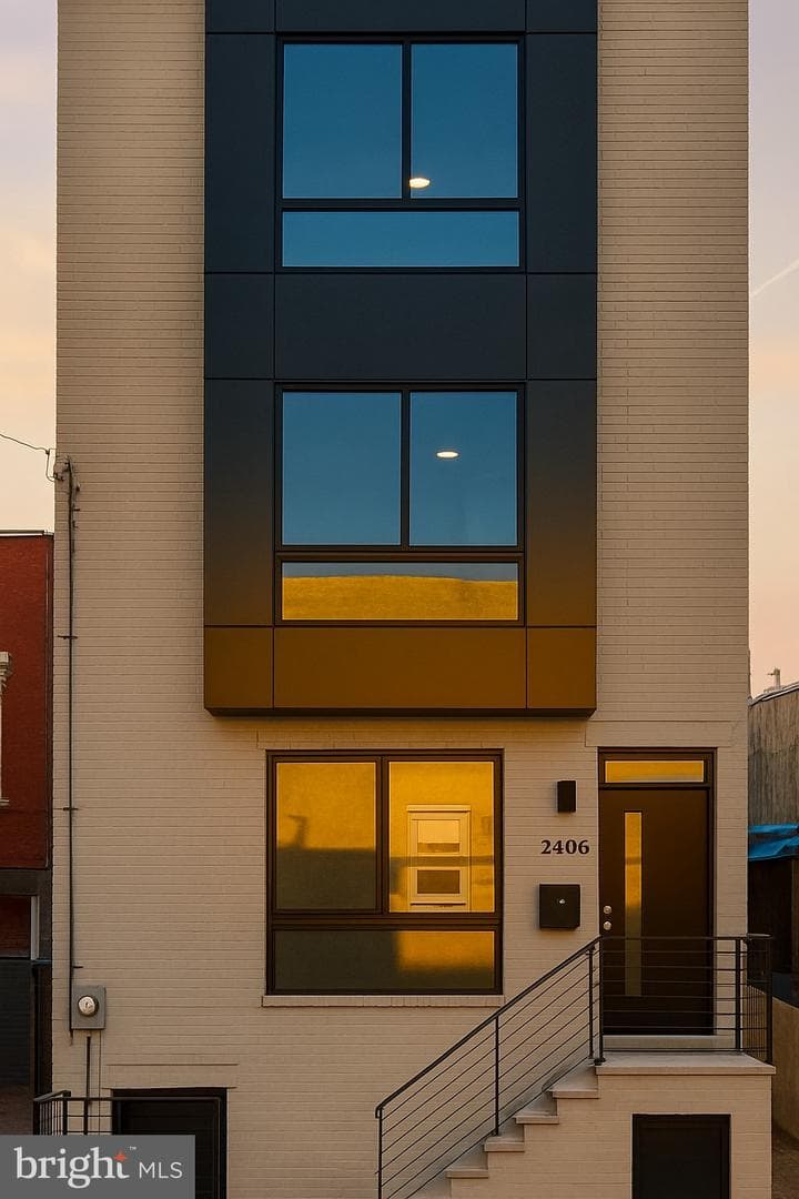 2406 N Howard Street, Philadelphia