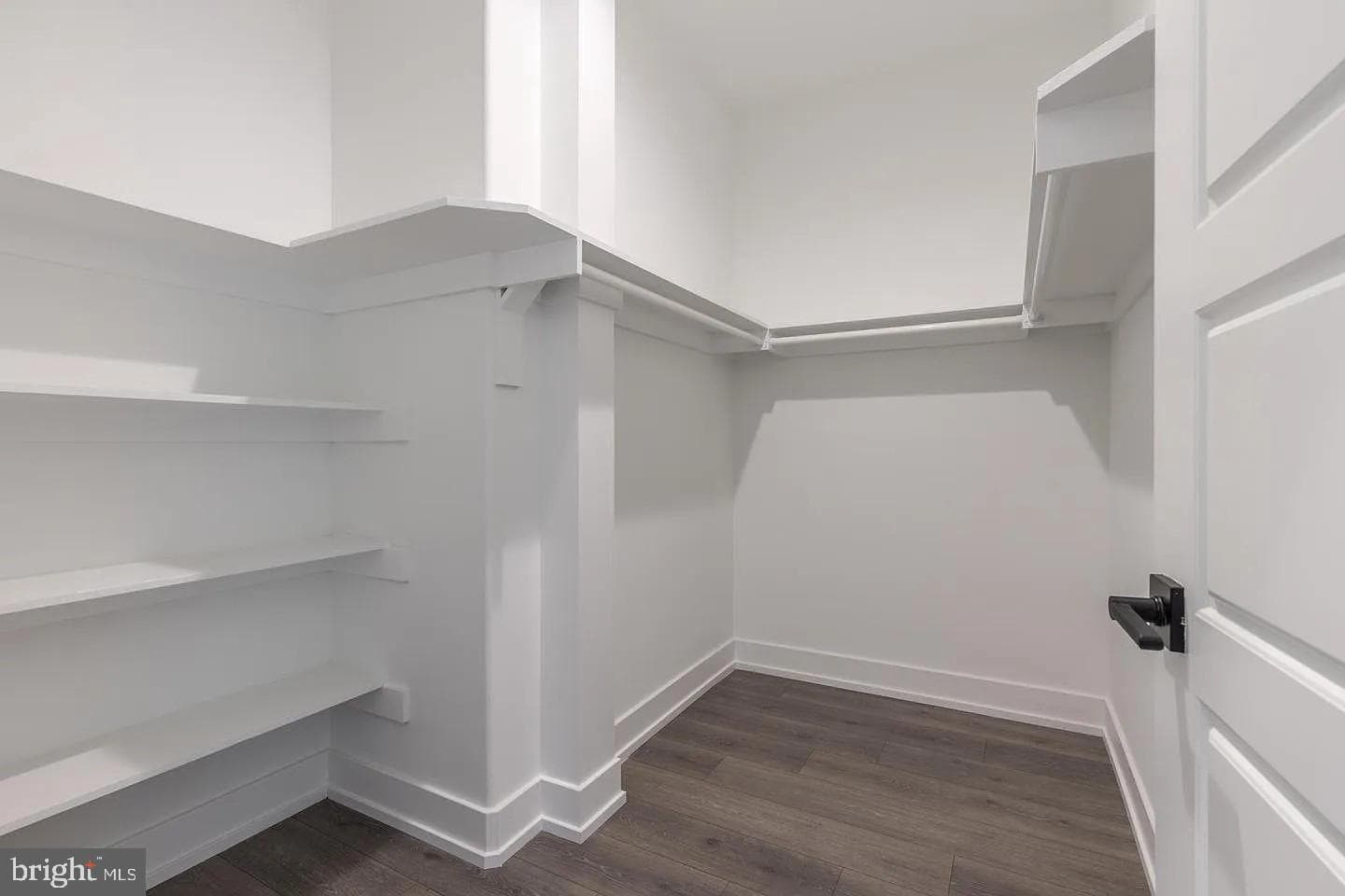 2406 N Howard Street photo 22