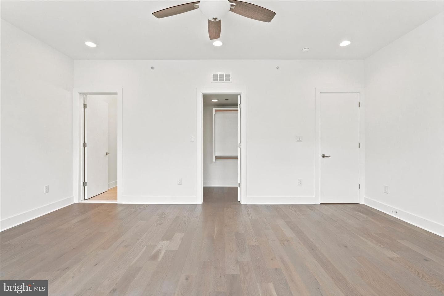 1420 S Howard Street photo 41