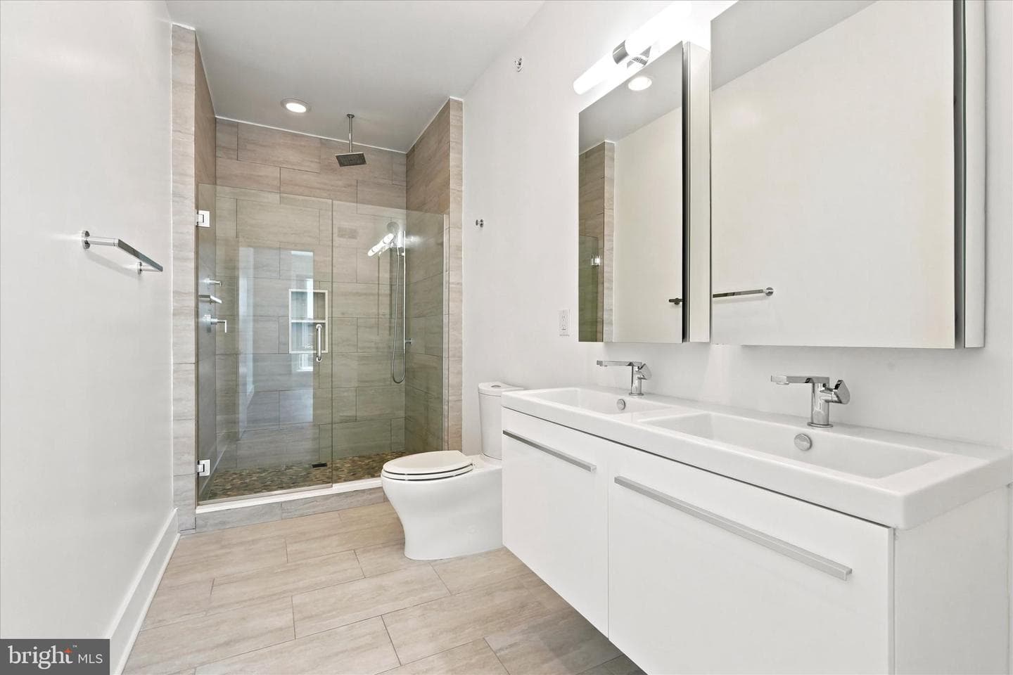 1420 S Howard Street photo 9