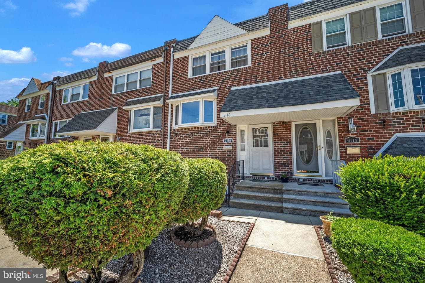 3116 Holly Rd photo 4