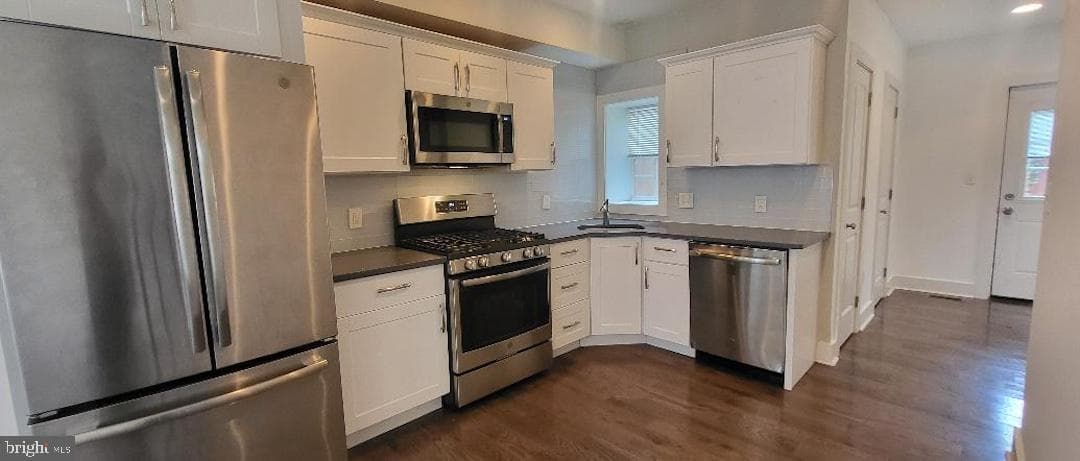 1728 N Stillman Street photo 8