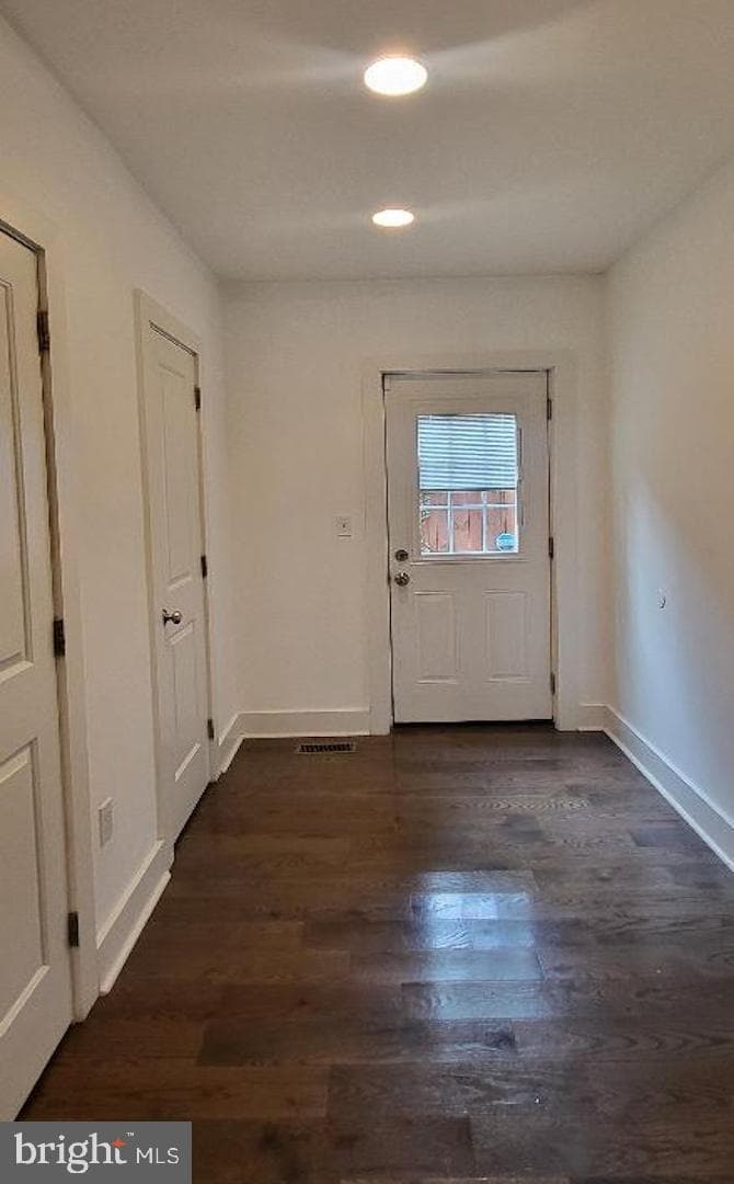 1728 N Stillman Street photo 9