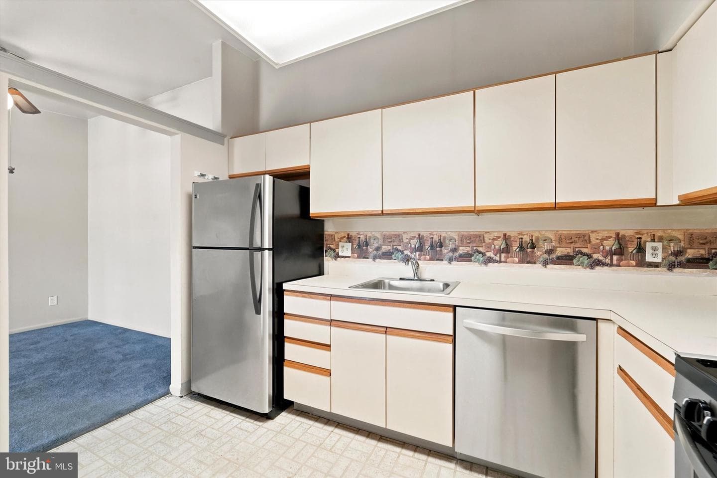 58201 Delaire Landing Road #201 photo 13