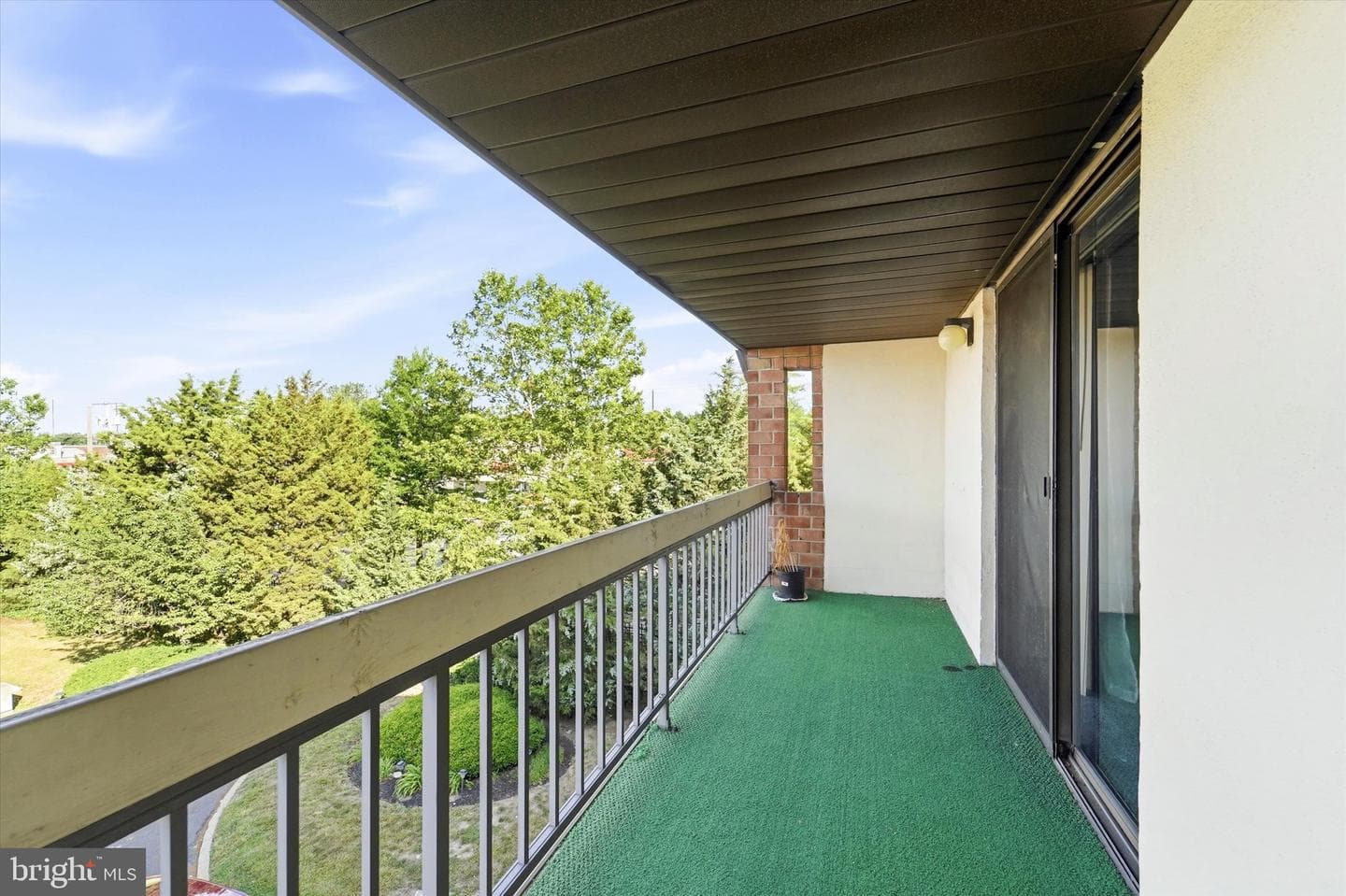 58201 Delaire Landing Road #201 photo 23