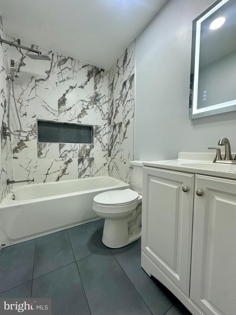 938 Marcella Street photo 10