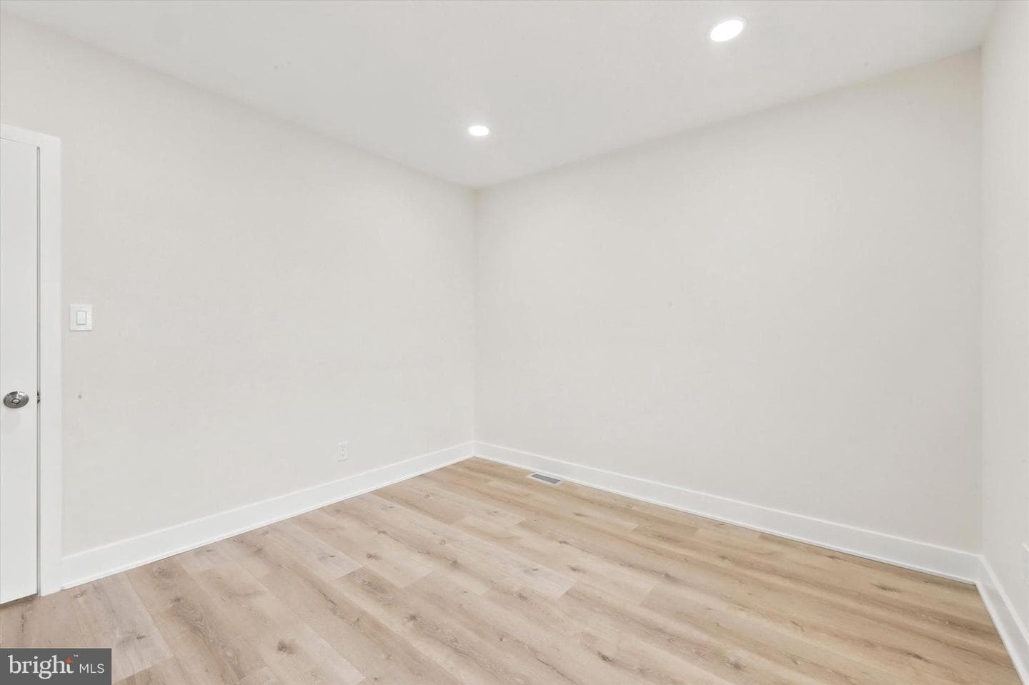 2088 Scattergood Street photo 10