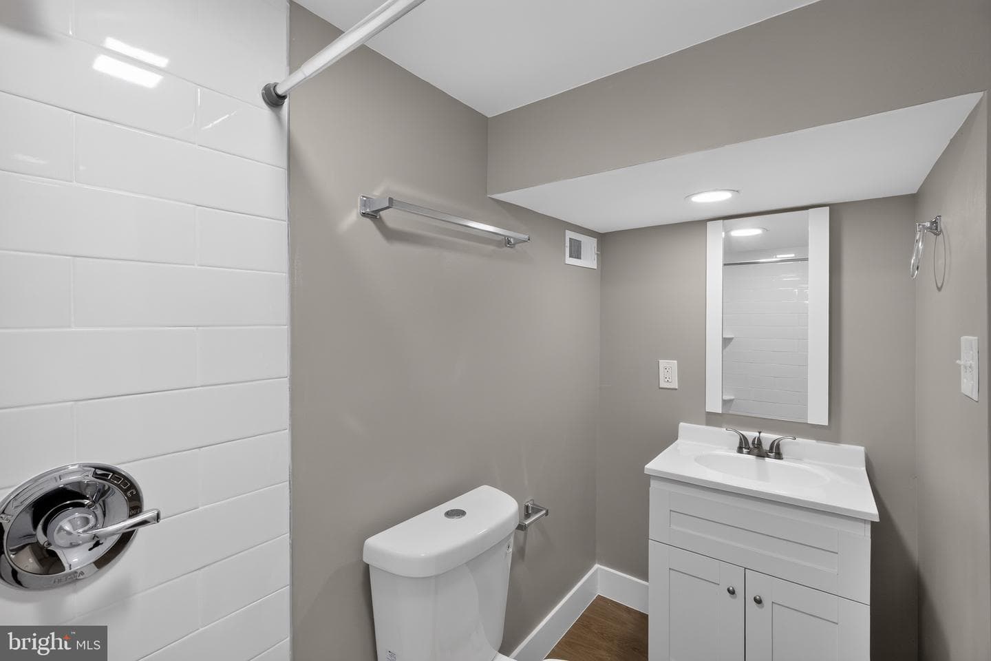 223 Kenilworth Avenue photo 23