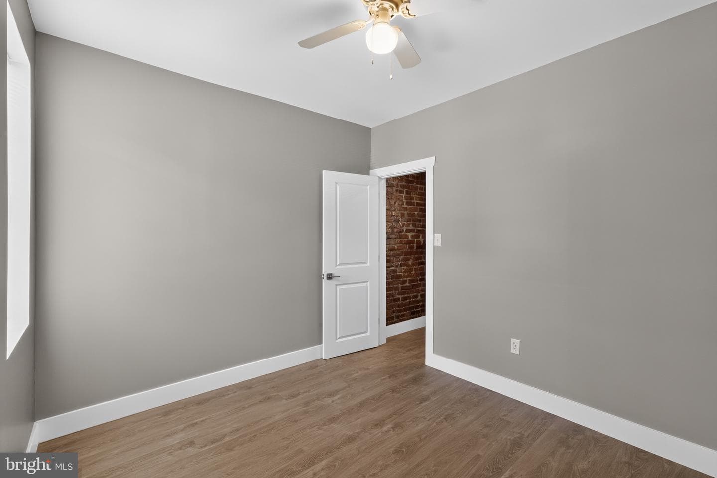 223 Kenilworth Avenue photo 9