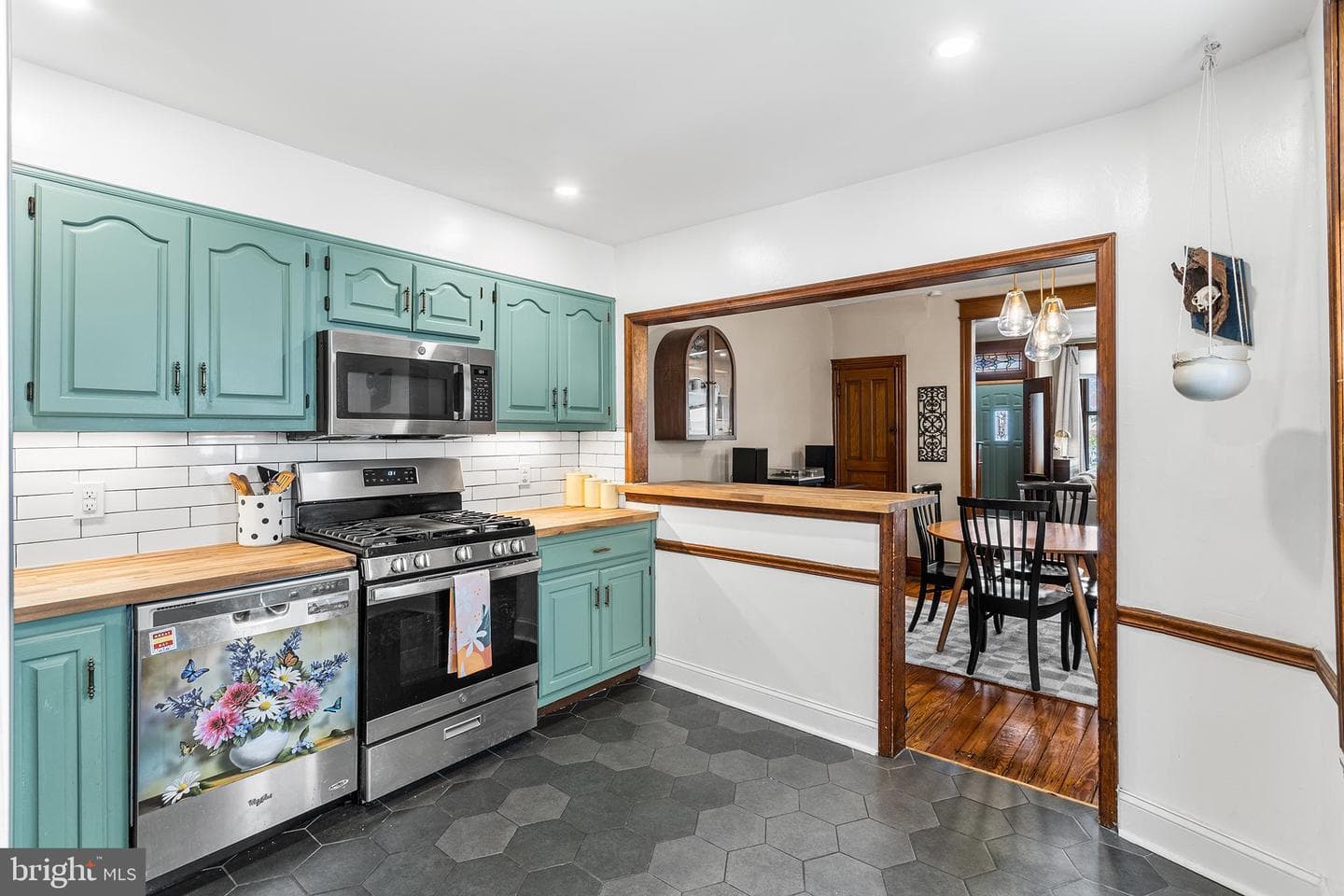 3137 Edgemont St photo 14