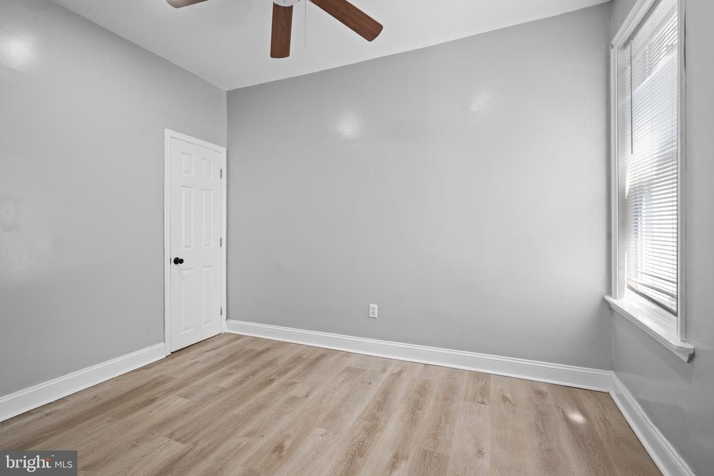 1715 N Lecount Street photo 16