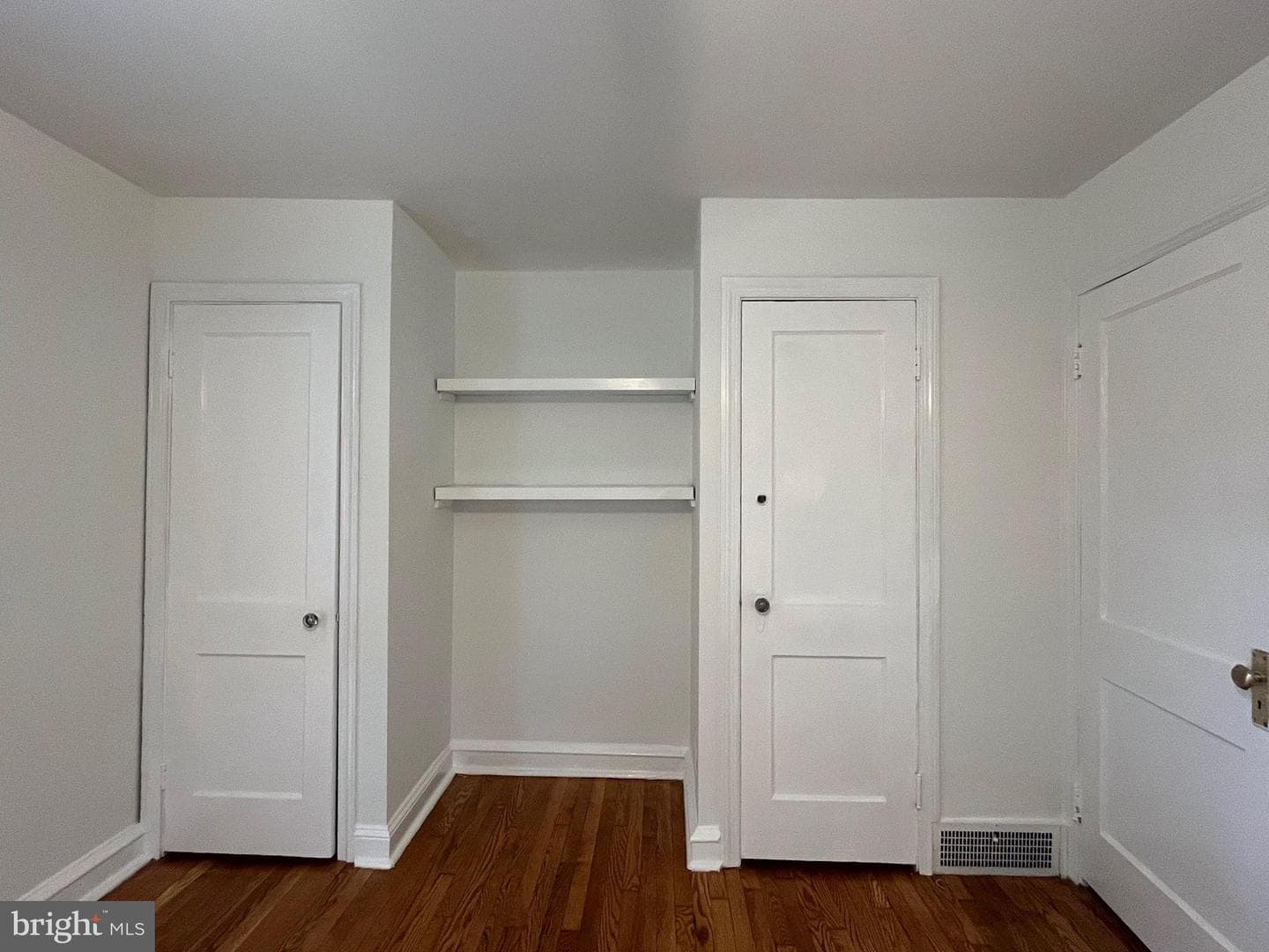 1314 Disston St photo 23