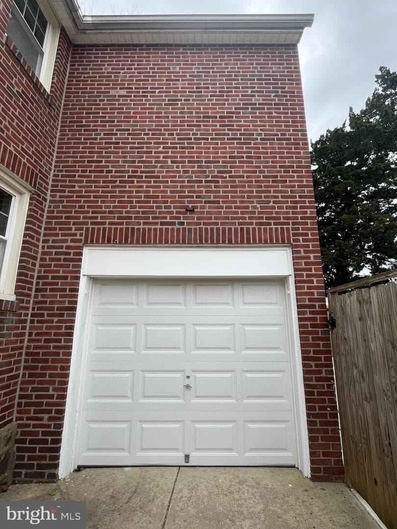 1314 Disston St photo 5