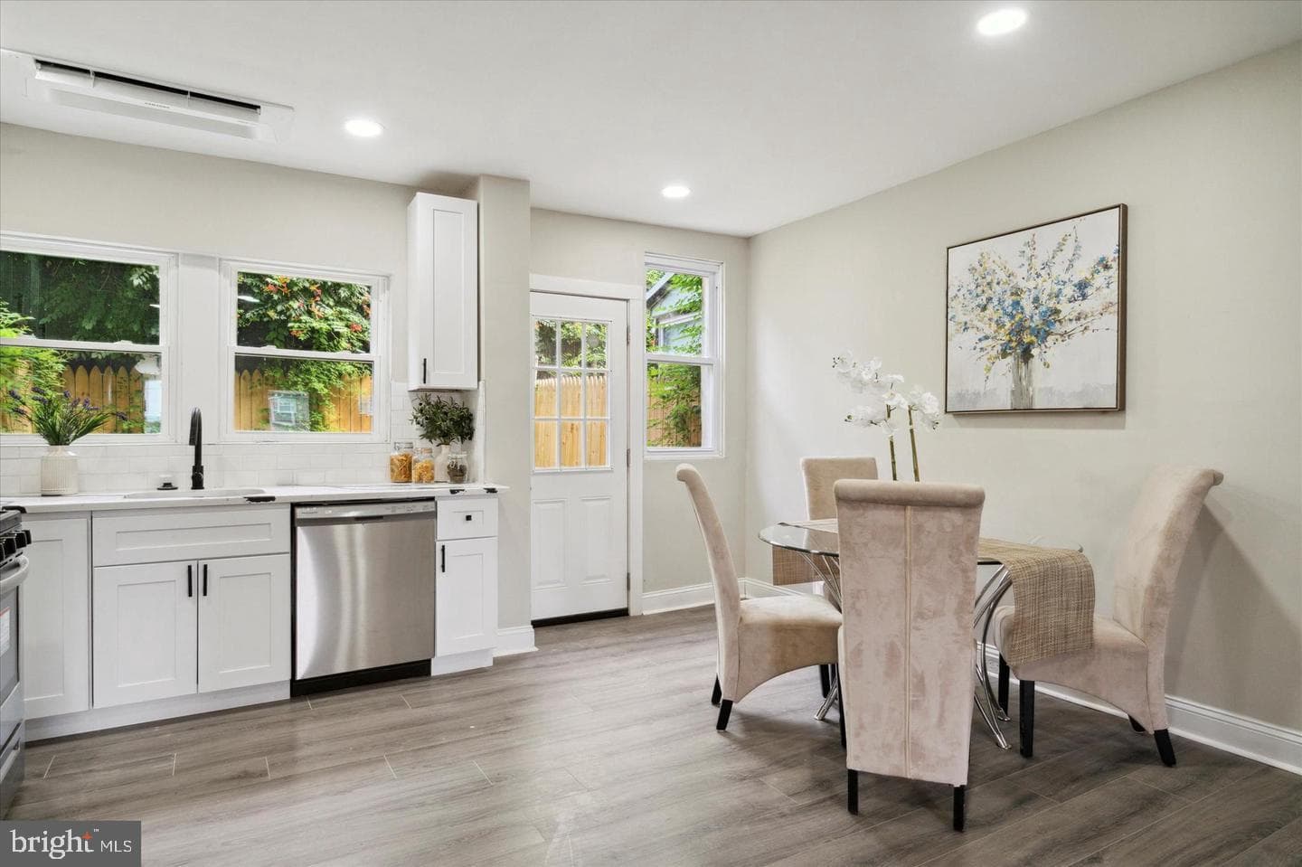 5327 W Oxford Street photo 6