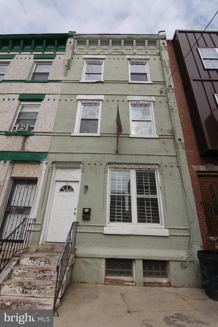 1916 N Gratz Street, Philadelphia