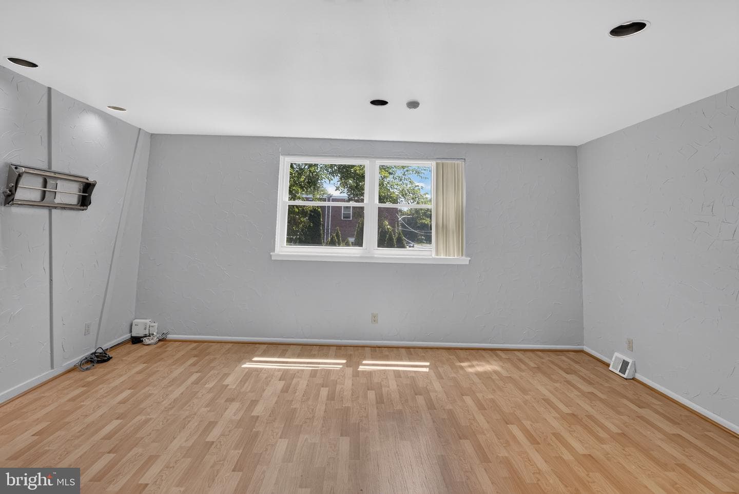 1100 Surrey Road, Philadelphia