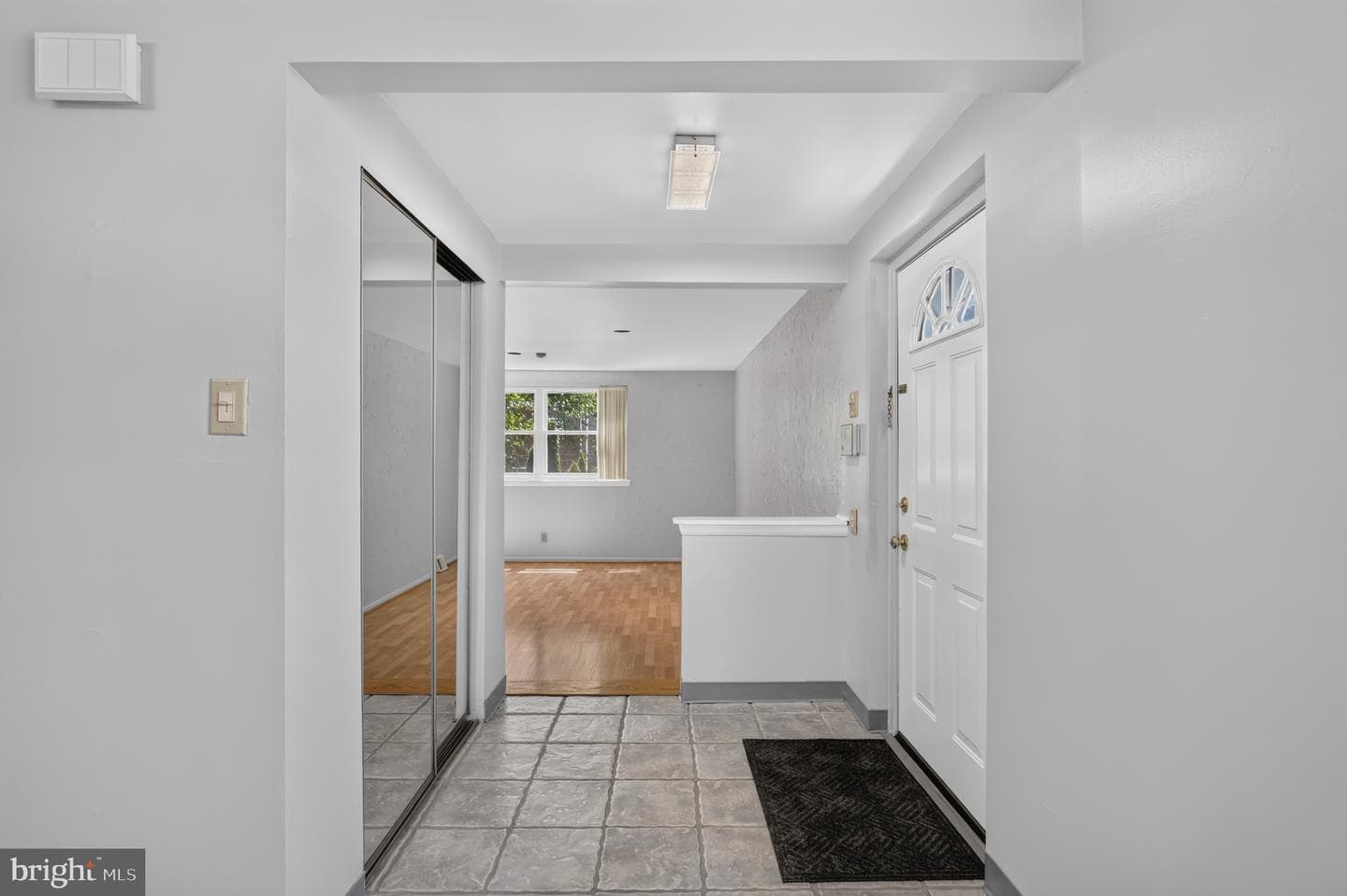 1100 Surrey Road photo 6