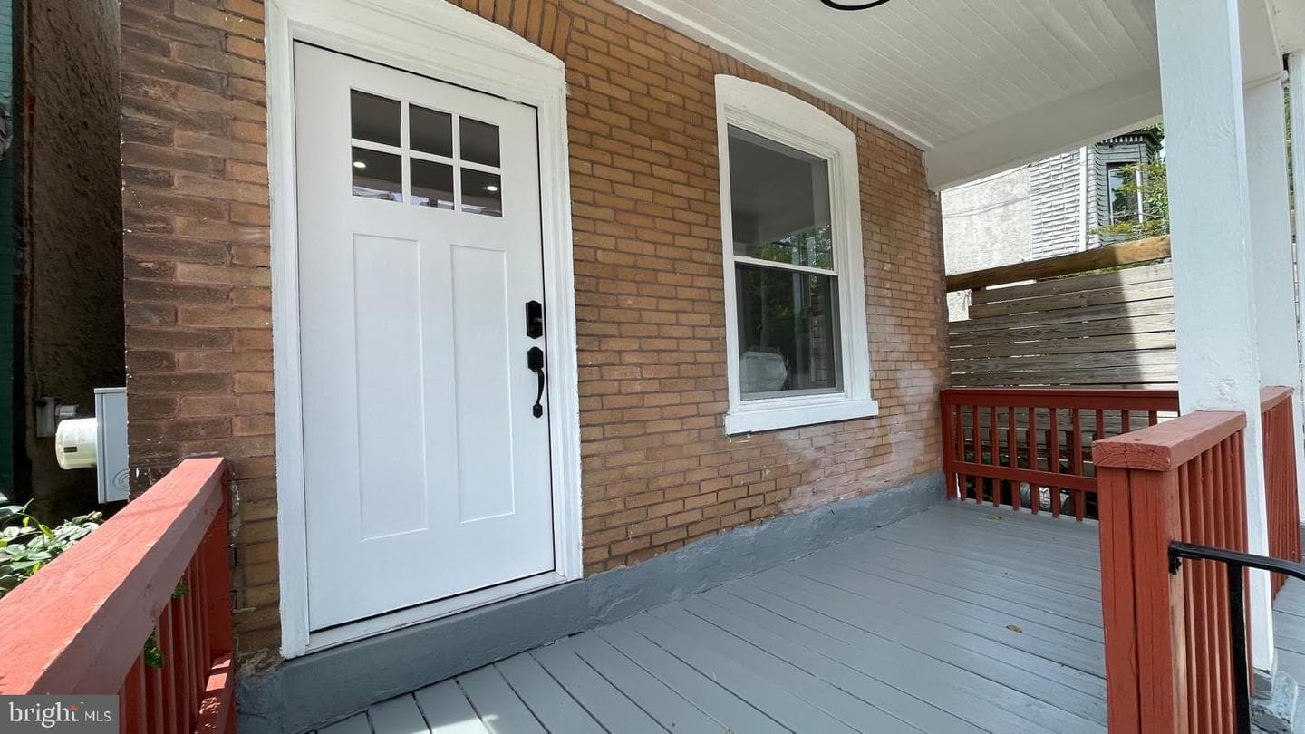 6358 Cherokee Street photo 3