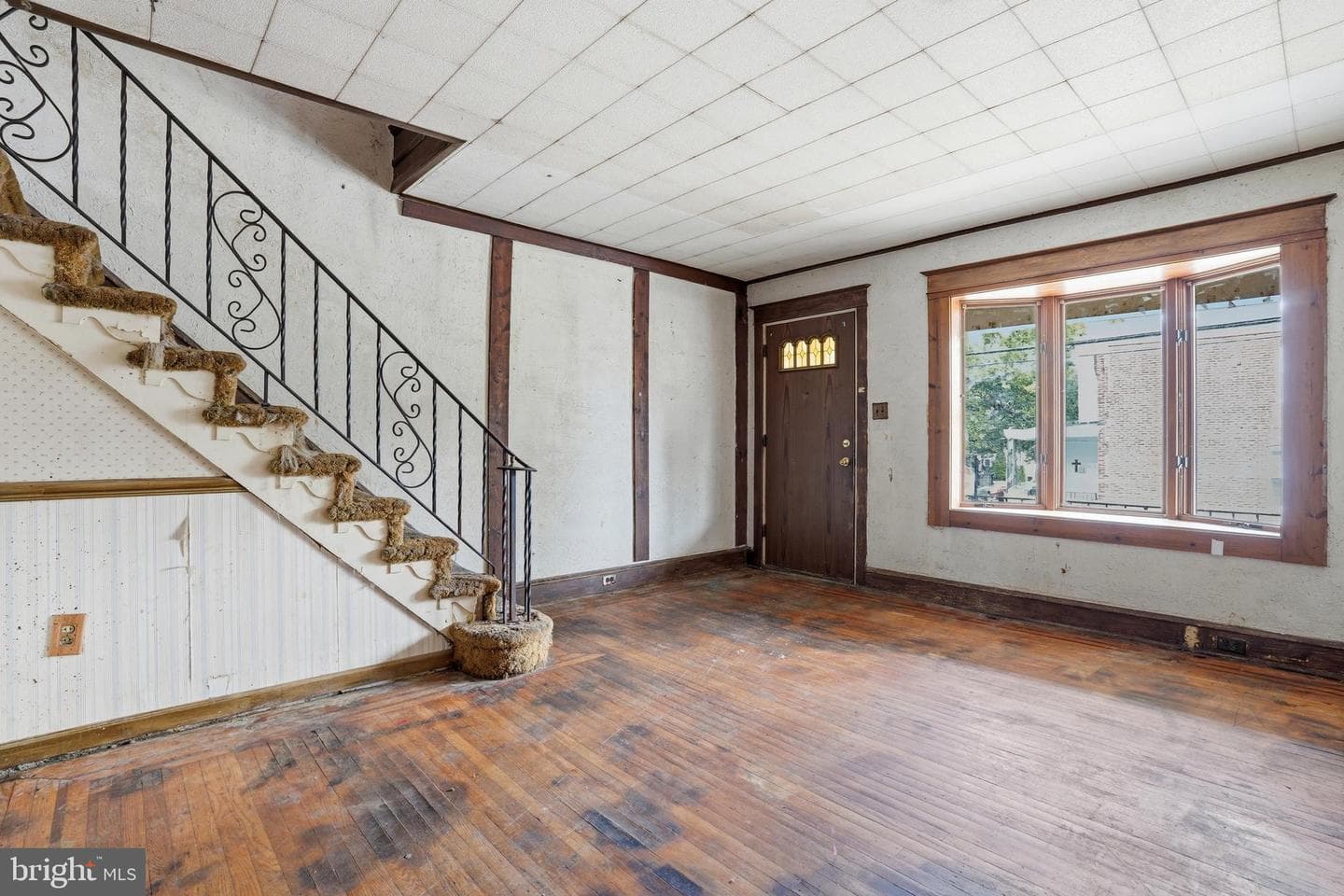 6154 Walker Street photo 4