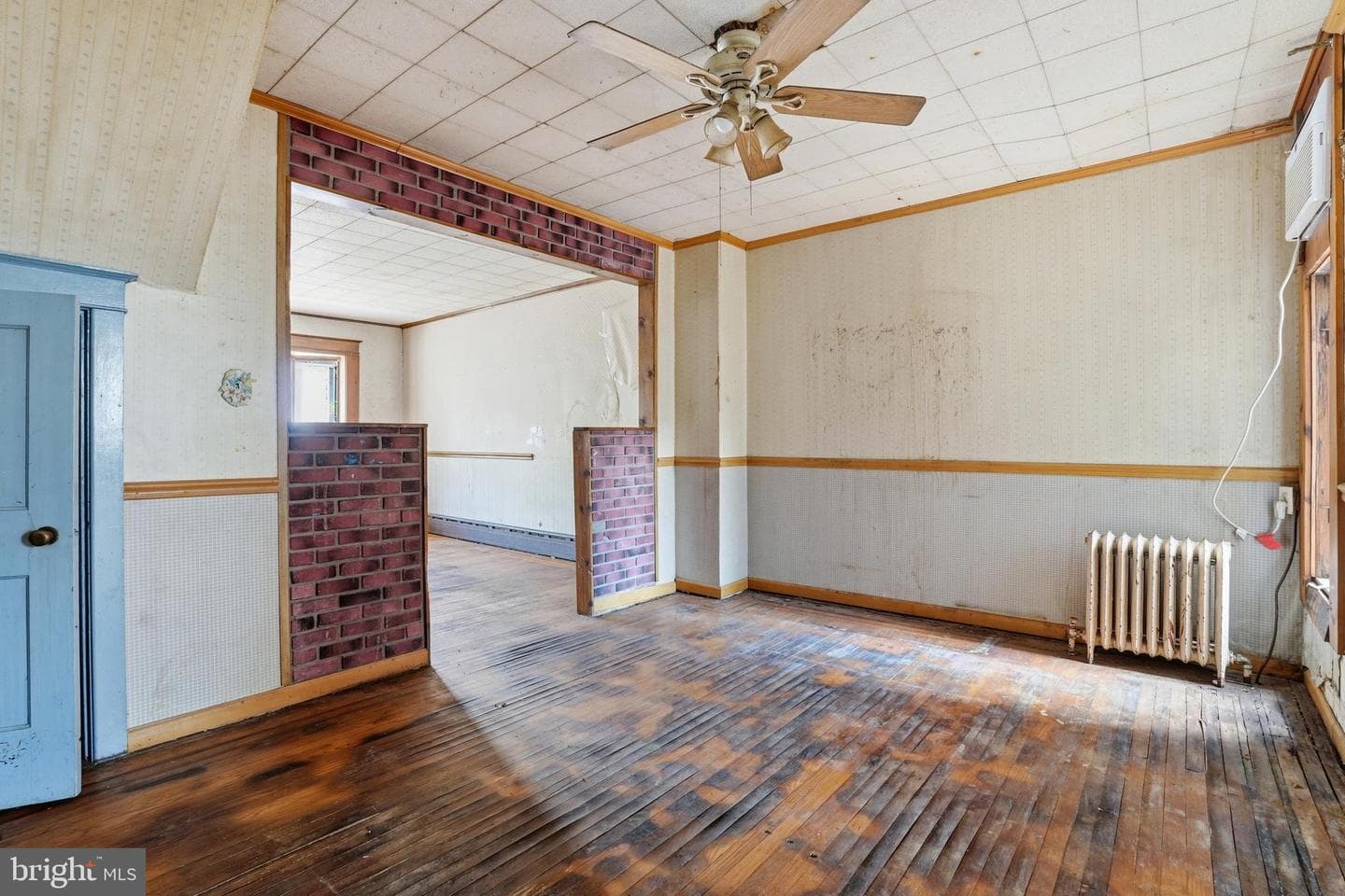 6154 Walker Street photo 6