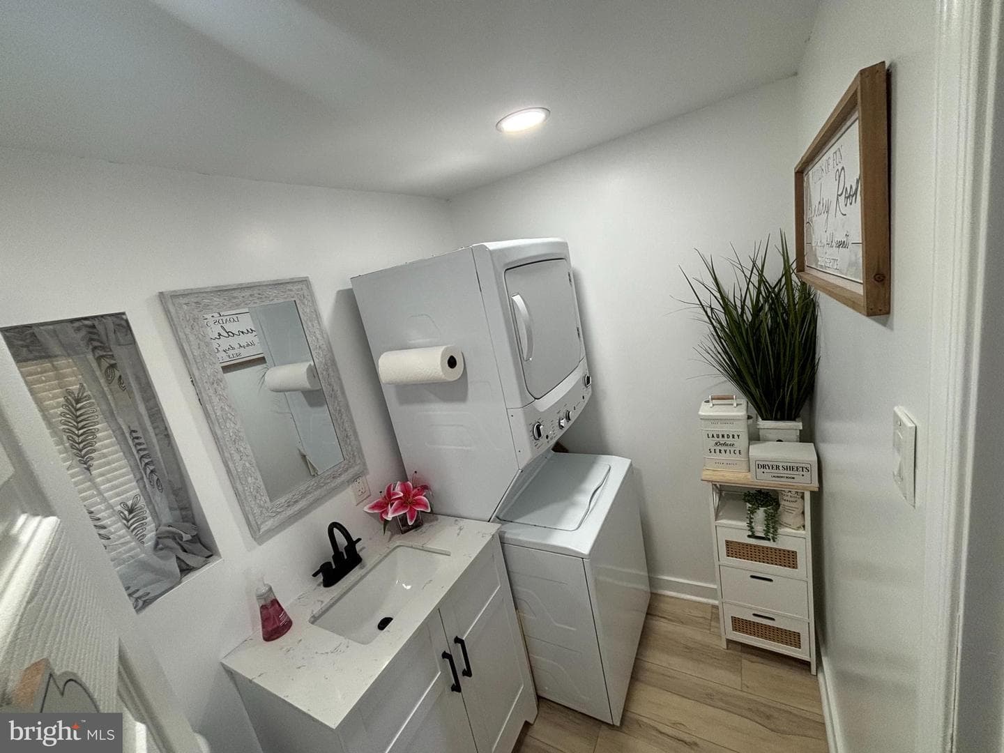 7768 Ditman Street photo 8