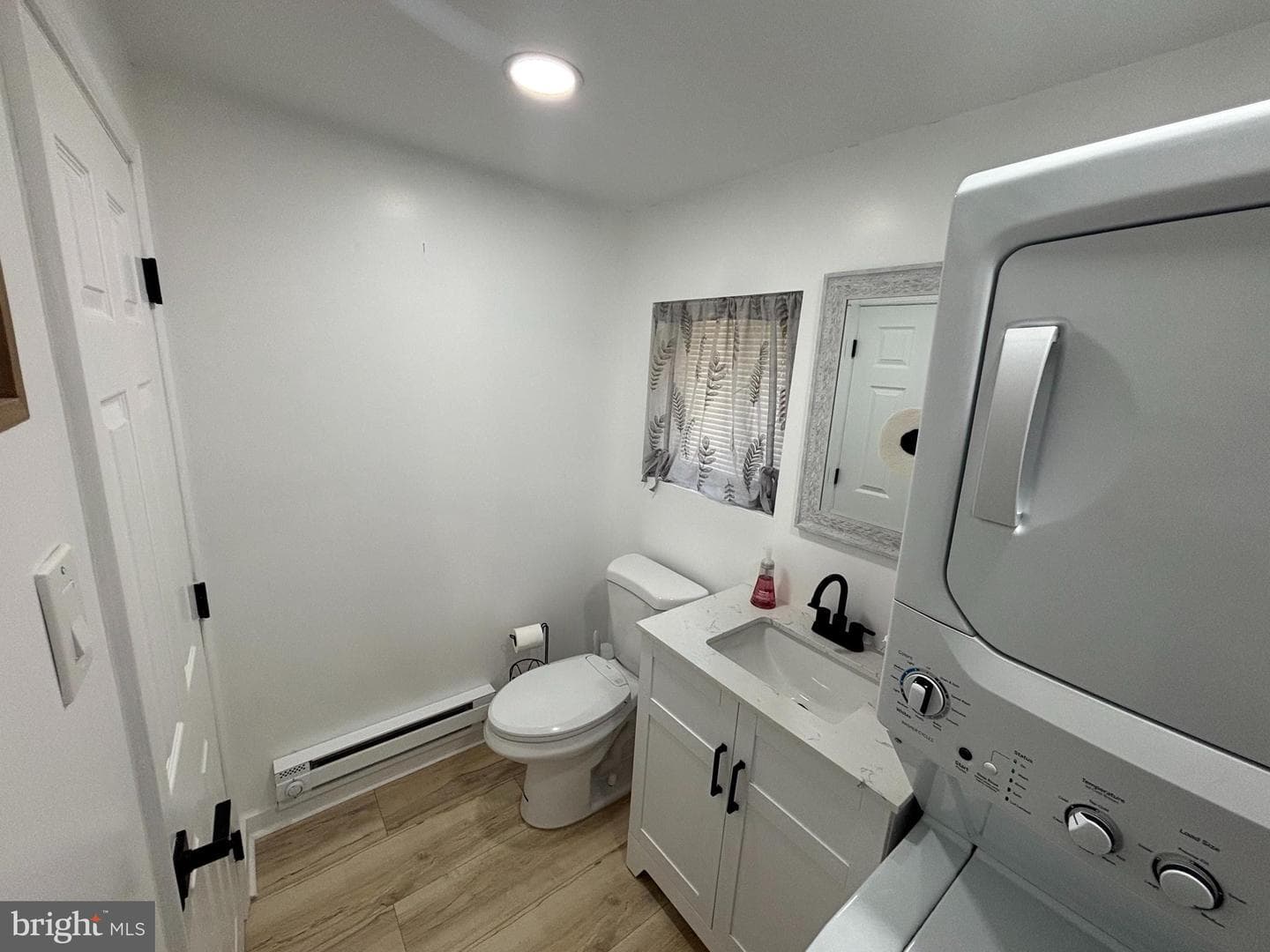 7768 Ditman Street photo 9