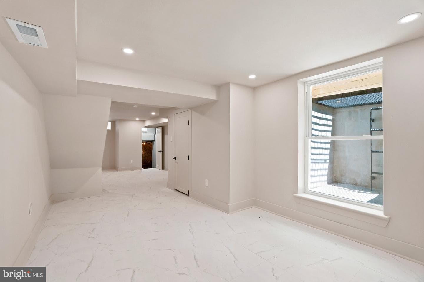 1416 E Susquehanna Avenue photo 31