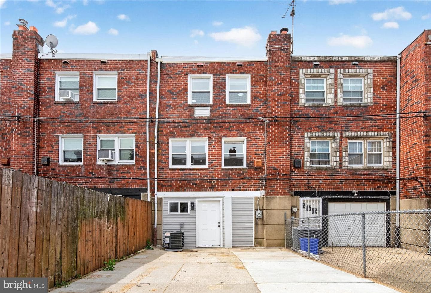 8613 Rugby Street photo 34
