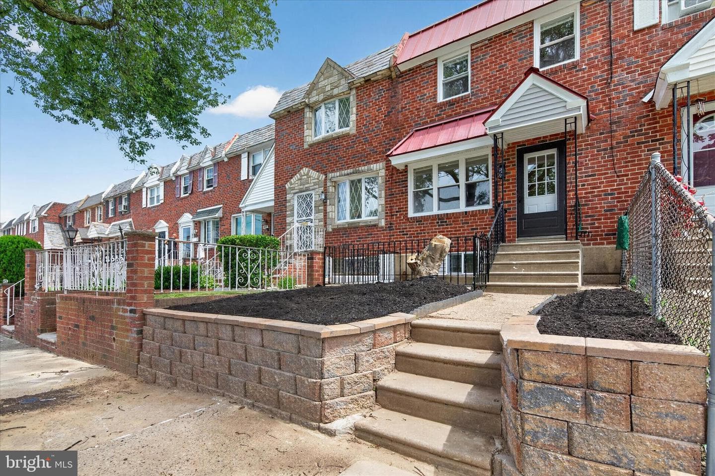 8613 Rugby Street photo 4