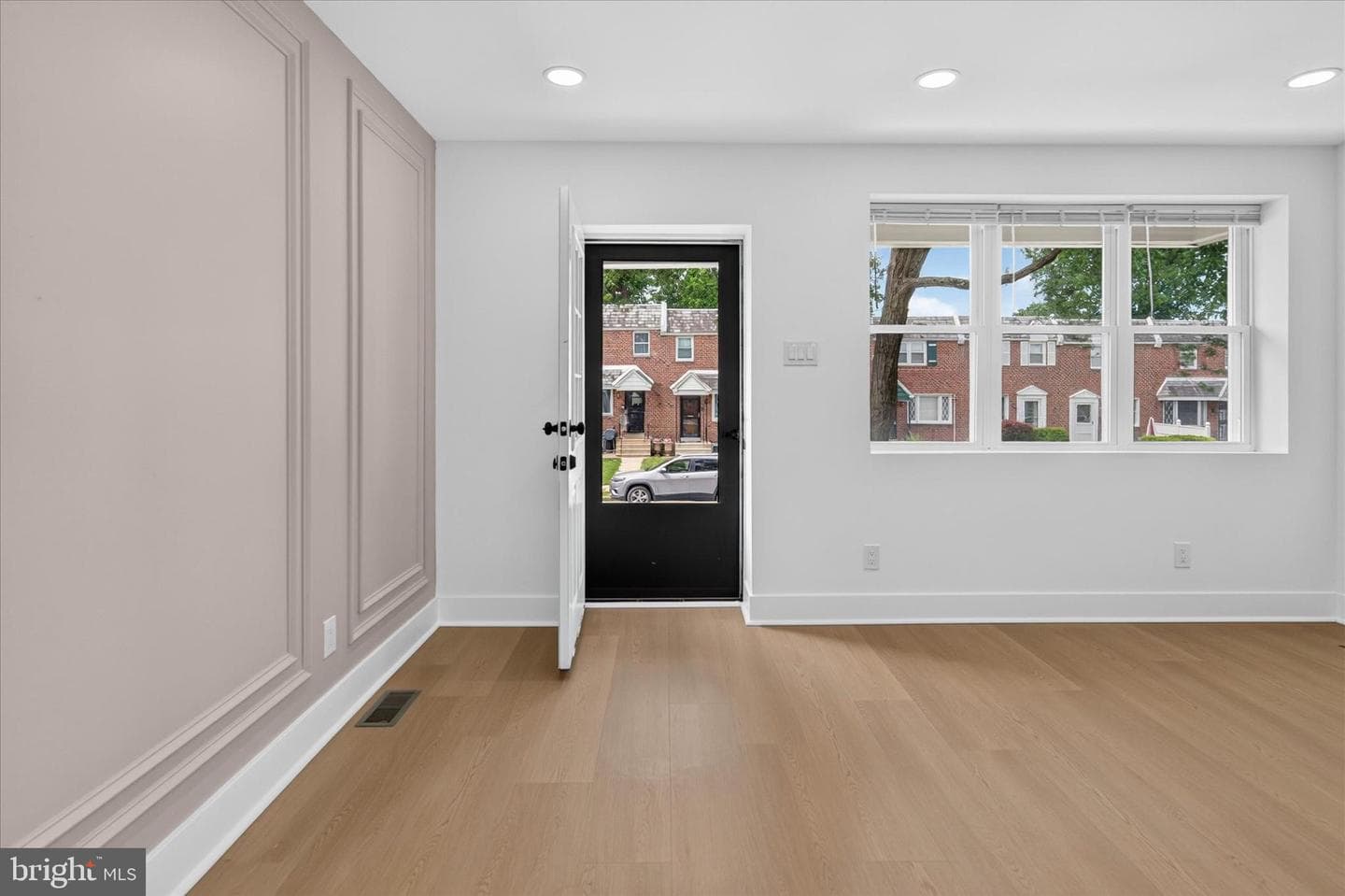 8613 Rugby Street photo 7