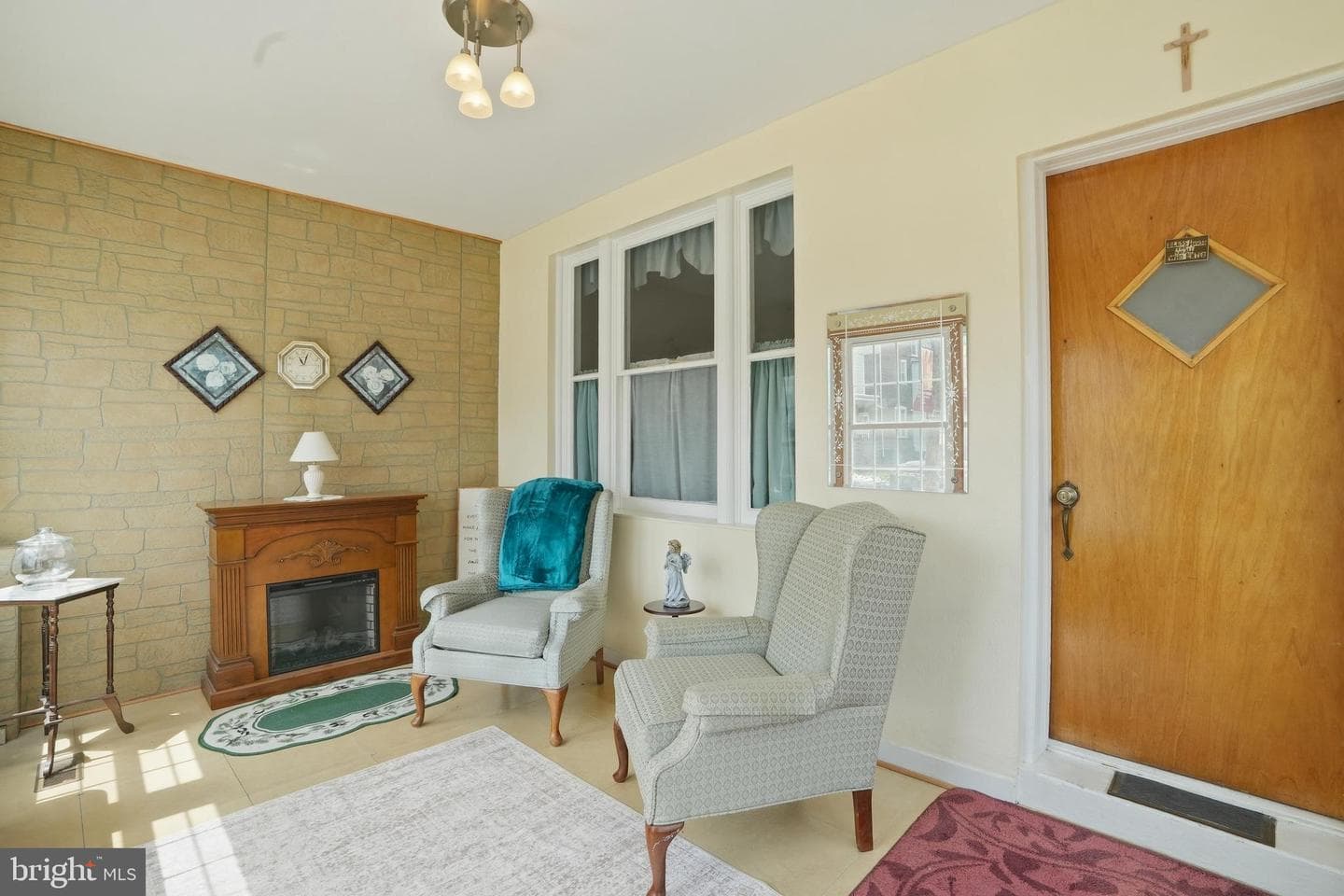 7042 Torresdale Avenue photo 5