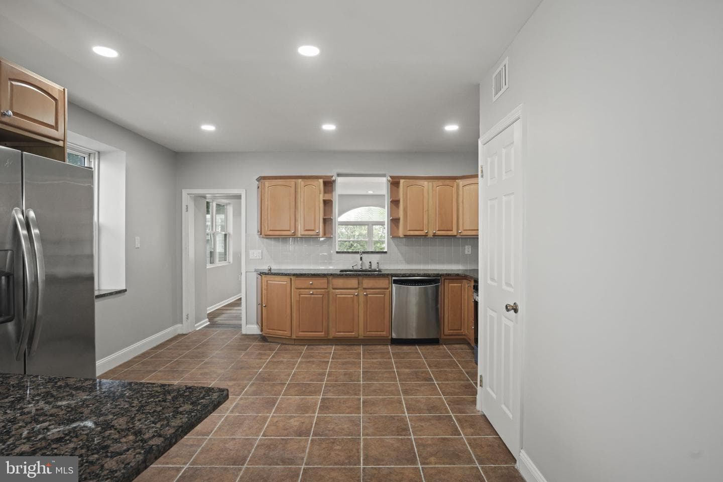 6709 Charles Street photo 17