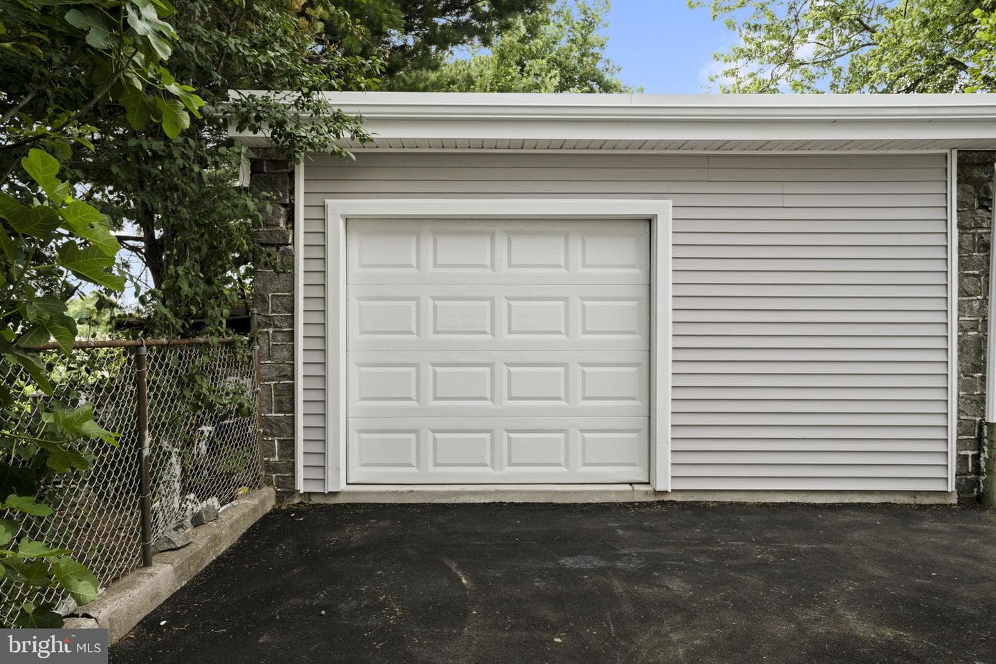 6709 Charles Street photo 45