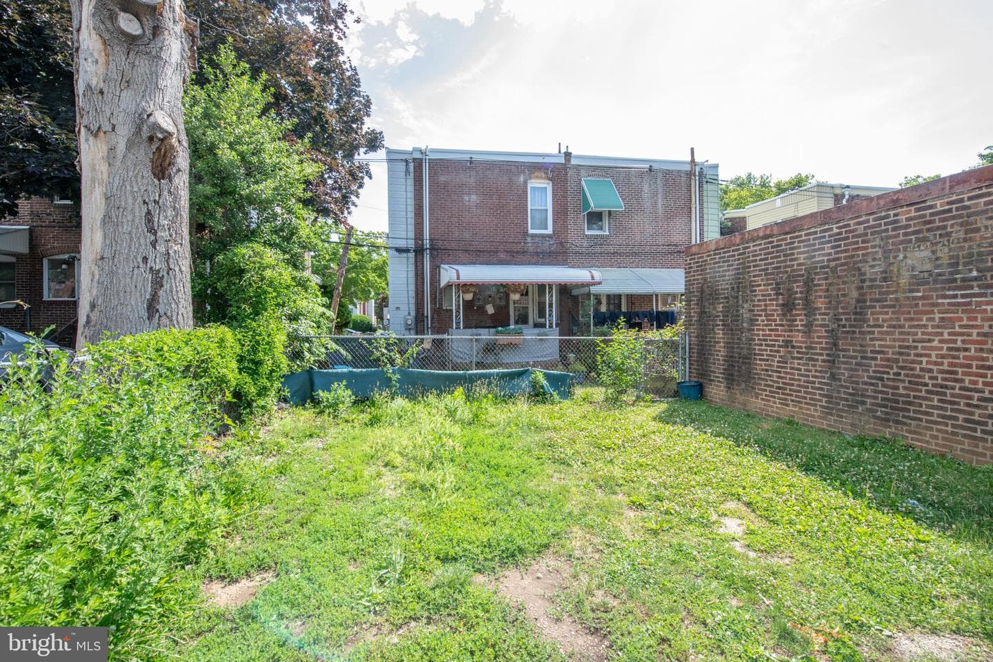 954 Wakeling Street photo 38