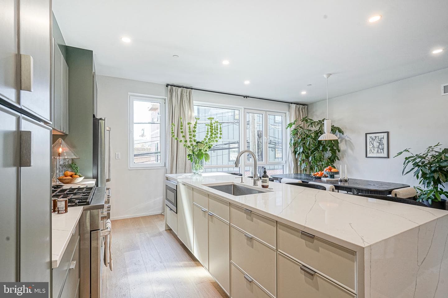1102 E Columbia #lot D1 photo 11