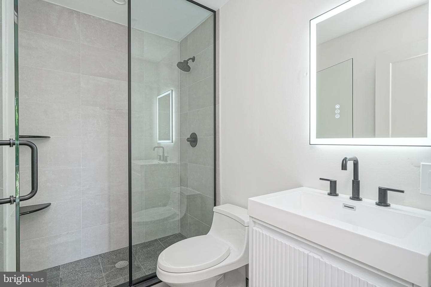 1102 E Columbia #lot D1 photo 14