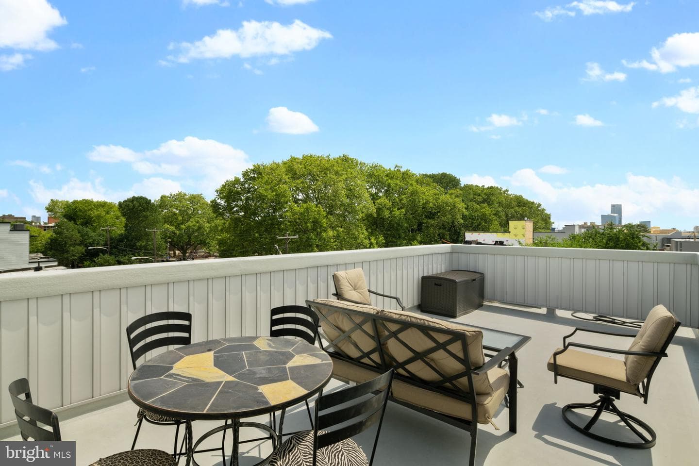 2711 W Jefferson Street #2 photo 23