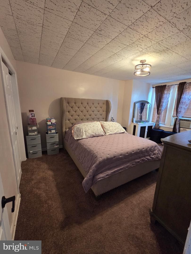 448 Robbins Street photo 9