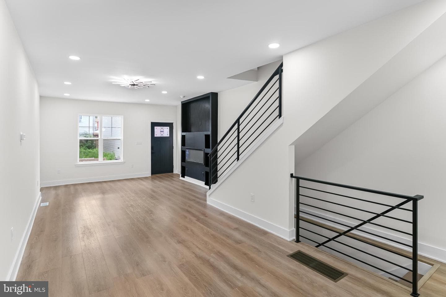 5114 Ranstead Street photo 10