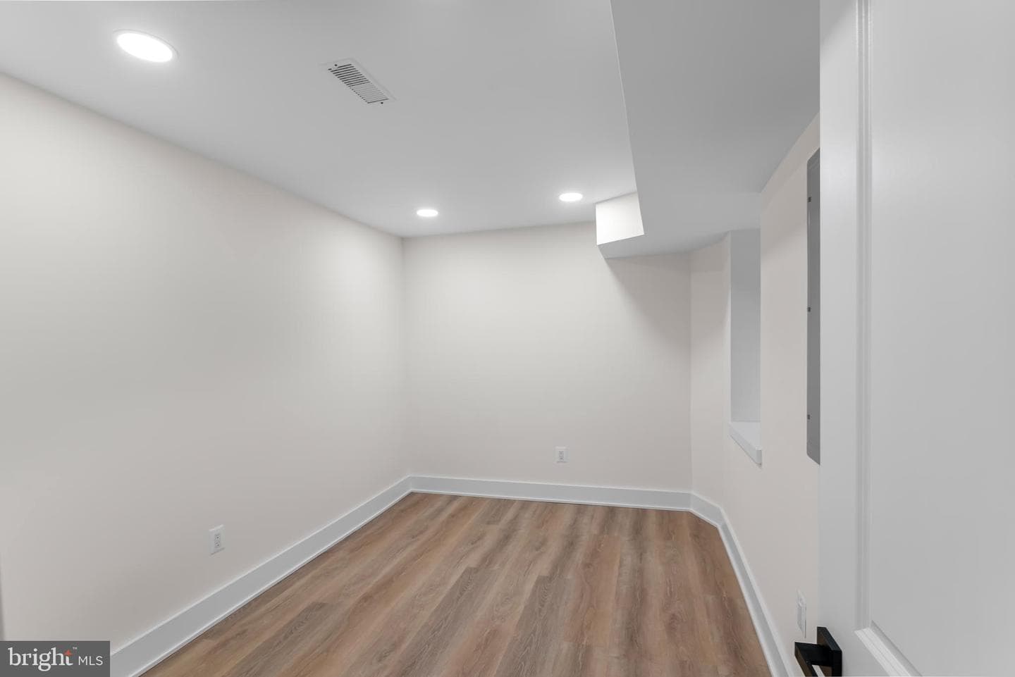 5114 Ranstead Street photo 19