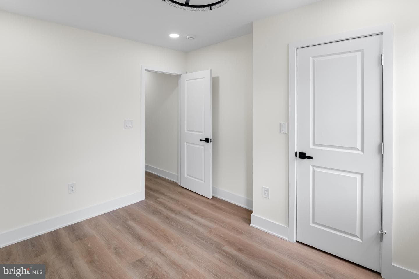 5114 Ranstead Street photo 26