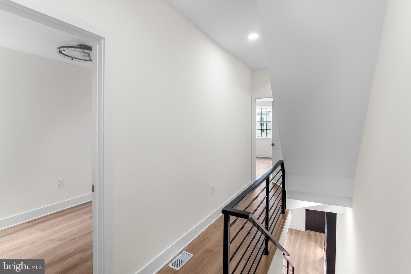 5114 Ranstead Street photo 28