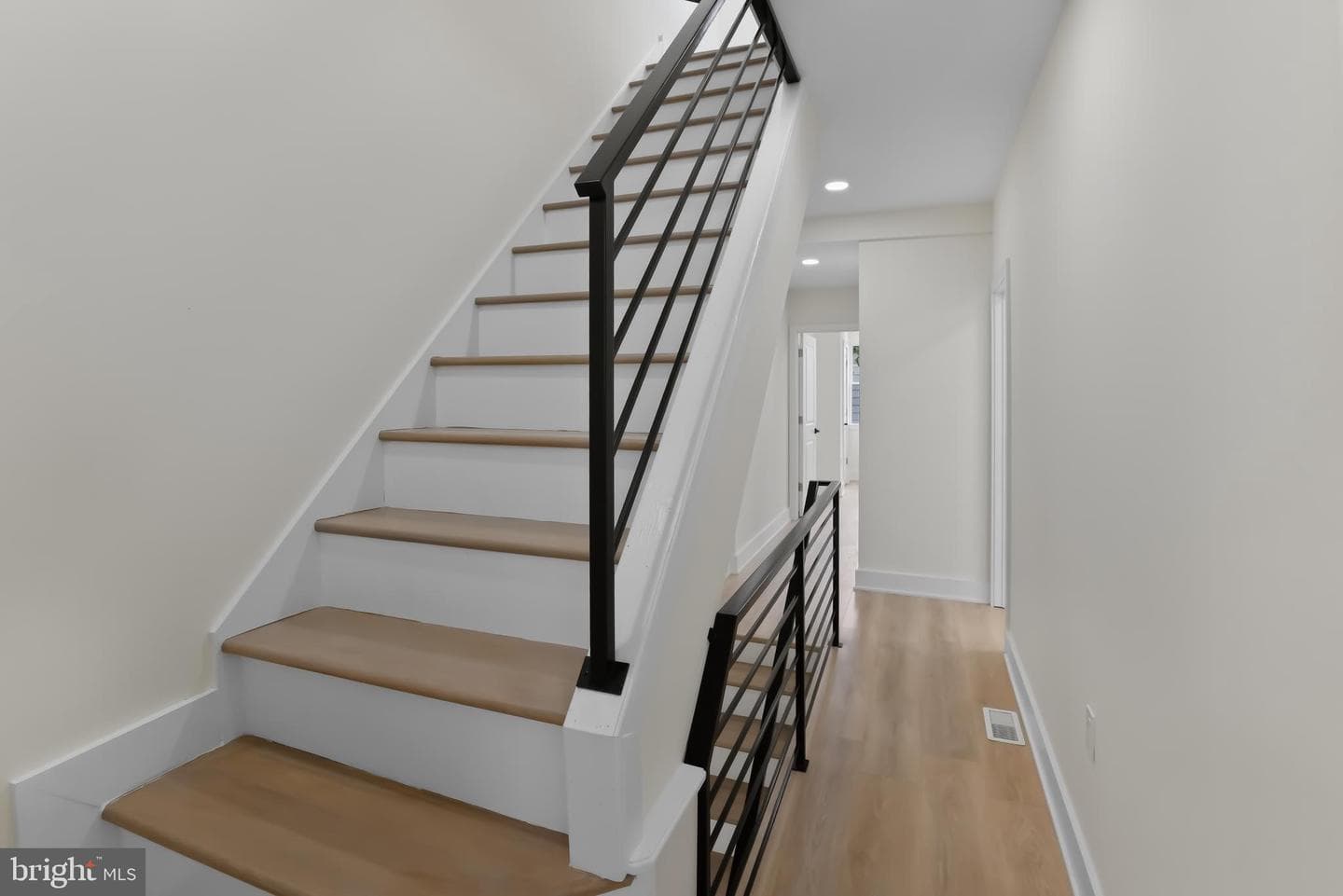 5114 Ranstead Street photo 35